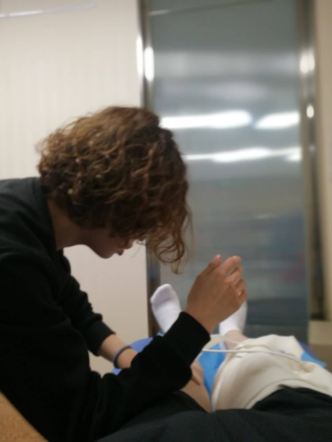 双膝ACL重建:康复过程是一个反复挣扎的阶段,需要在质疑和坚持中不断的突破自己