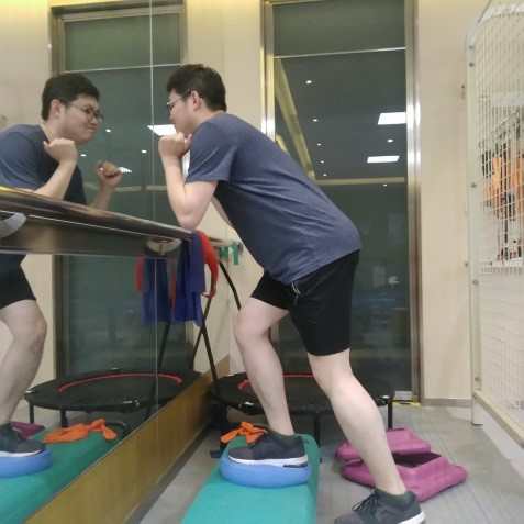 双膝ACL重建:康复过程是一个反复挣扎的阶段,需要在质疑和坚持中不断的突破自己